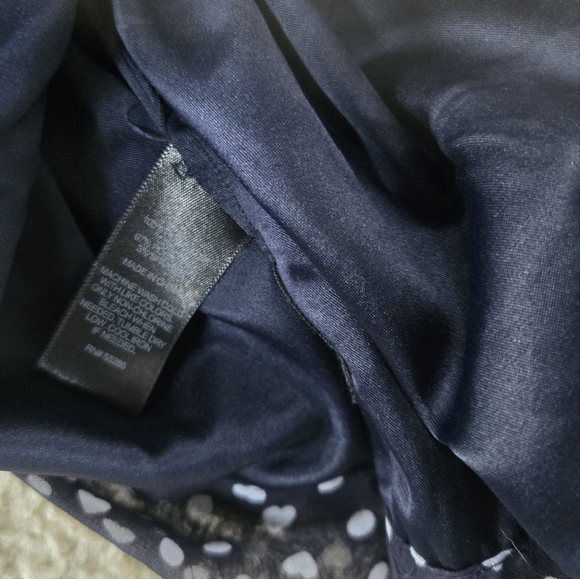 Express Navy and White Heart Sleeveless Blouse Size Medium - Picture 5 of 5